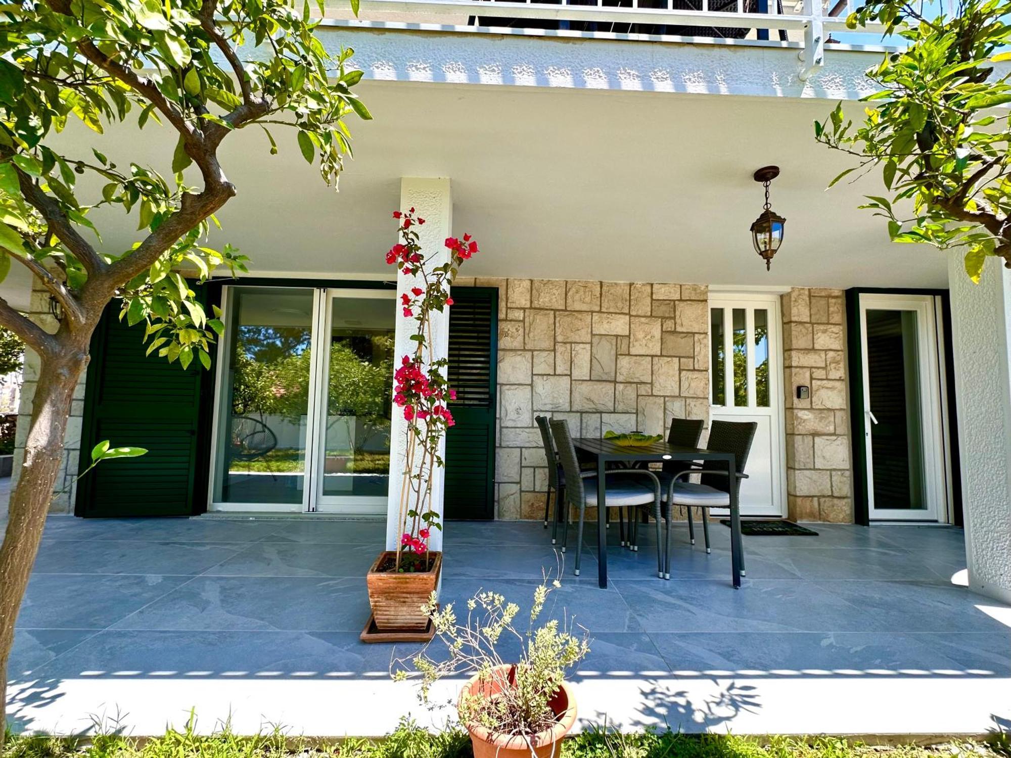 Perla & Palma Villa Zaboric Exterior photo